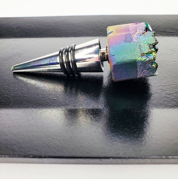 Boho Rainbow Aura Oil Slick Titanium Amethyst Quartz Crystal Wine Bottle Stopper - Picture 10 of 16